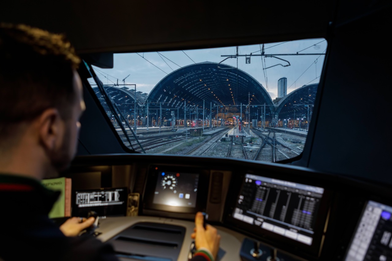 Trenord, al via da domani la ricerca di futuri macchinisti