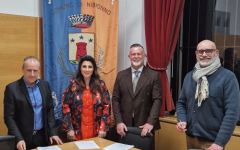 Firmata la convenzione tra Comune di Nibionno e sezioni Anc