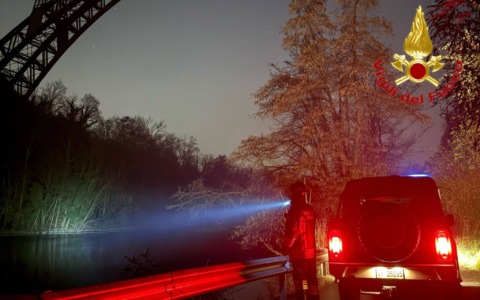 In stato di alterazione in riva all’Adda: soccorso un giovane