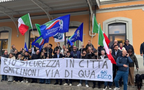 Gioventù Nazionale in presidio a Lecco: “Necessario un nuovo piano di sicurezza che riporti l’ordine”