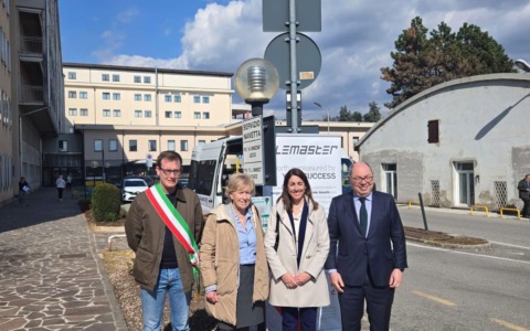 È attivo il nuovo servizio navetta Merate-Lecco