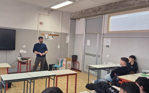 Arginare l’abbandono scolastico: imprenditori in aula