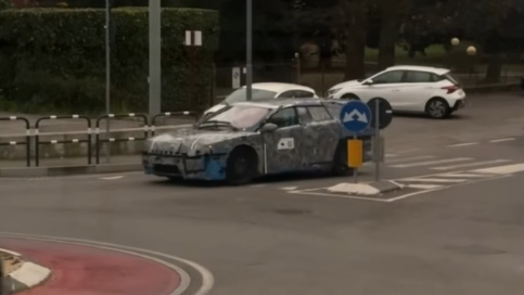 Nel Meratese gira il prototipo della nuova Ferrari Luce, la prima completamente elettrica IL VIDEO