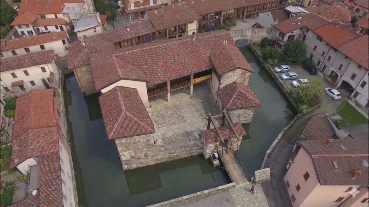 Fossato e ponte levatoio al Castello di Solza: il post del Comune… è un pesce d’aprile!
