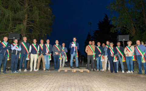 Paderno d’Adda: in 2000 alla fiaccolata “per un ponte che unisca davvero”