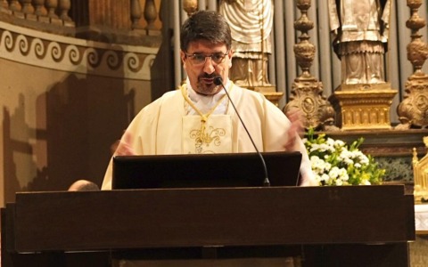 Il messaggio del prevosto di Lecco per la Pasqua: “Gesù risorge e subito si dedica alla terra”