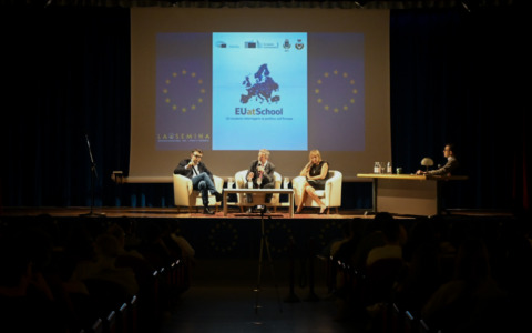 EuatSchool, a Merate studenti e politica tornano a confrontarsi