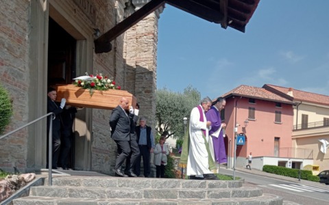 Madre e figlio muoiono a distanza di quattro giorni