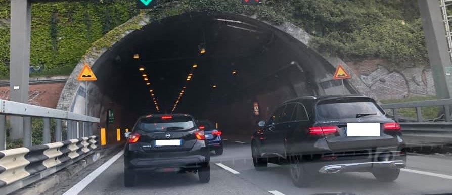 Tamponamento sul Ponte Manzoni, ennesima mattinata di caos verso Lecco