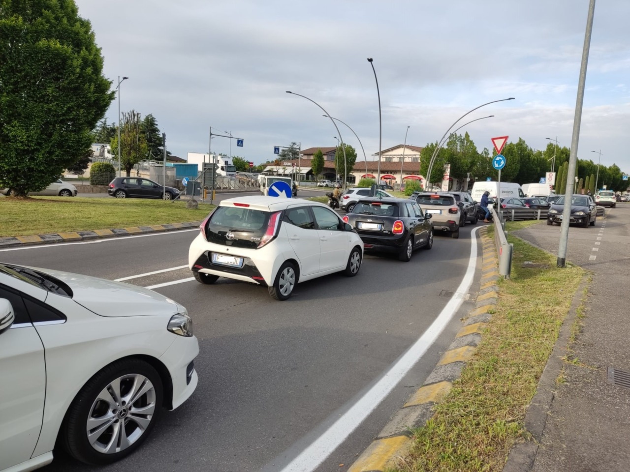 Il ponte di Brivio ha chiuso: traffico in tilt soprattutto al San Michele