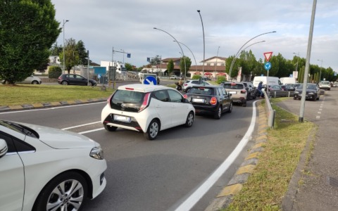 Il ponte di Brivio ha chiuso: traffico in tilt soprattutto al San Michele