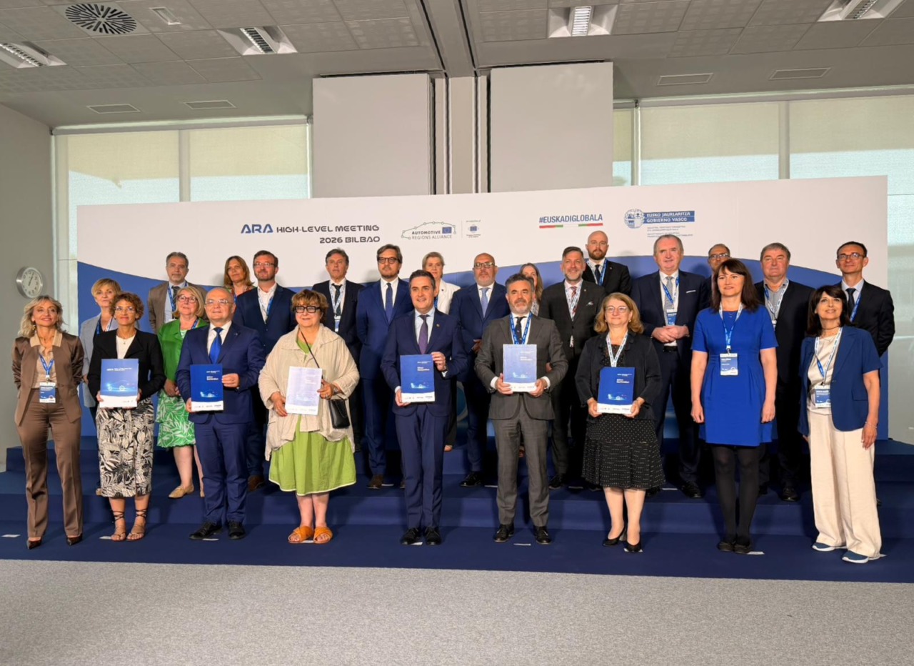 Automotive in crisi, Guidesi a Bilbao: “Rischio nuovi disoccupati in Europa”