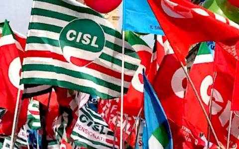 Lecco celebra il 1° Maggio invocando Lavoro dignitoso