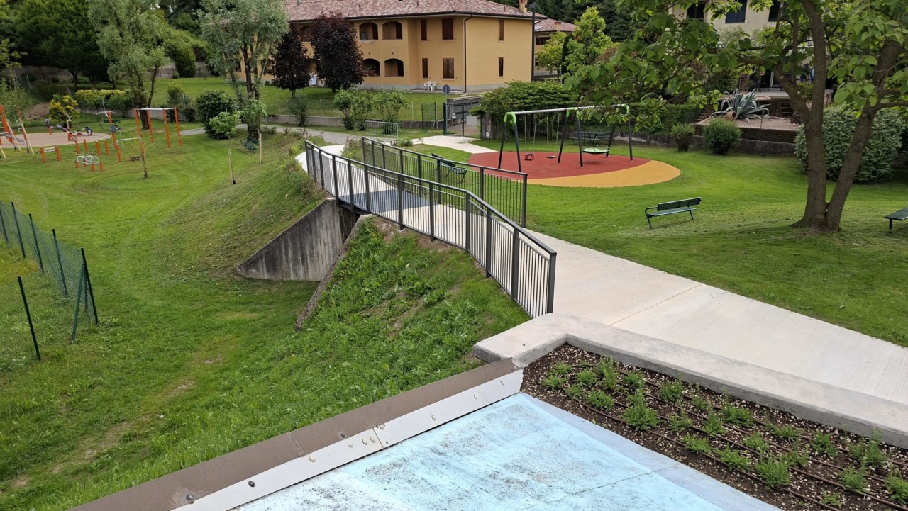 Riqualificato l’esterno del centro sportivo di Bulciago