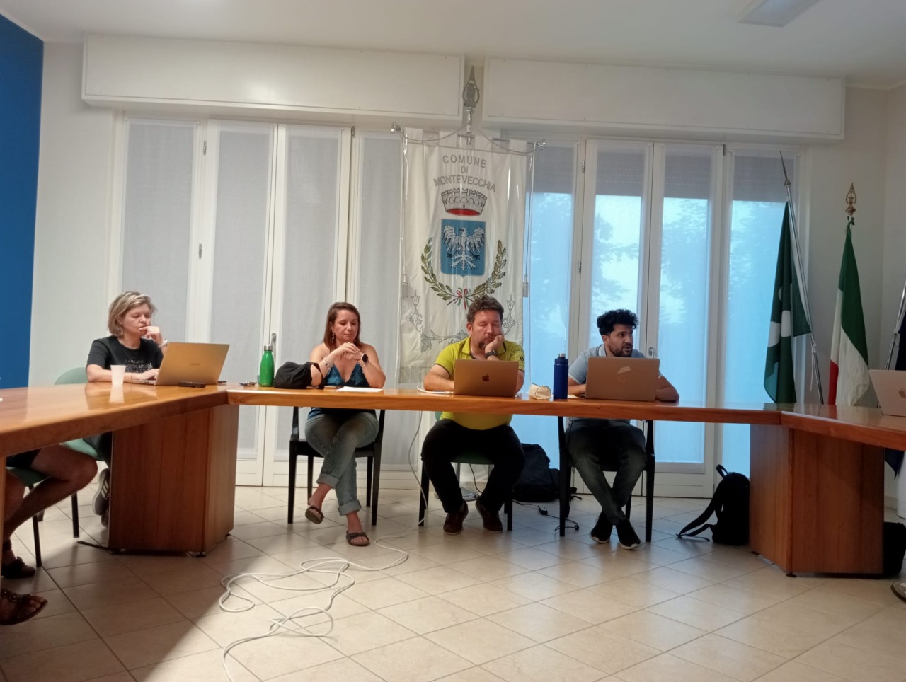 Contro le gare su e giù per il Colle arrivano dossi e attraversamenti pedonali