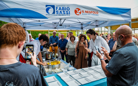 Un successo la cena con delitto per la Fabio Sassi