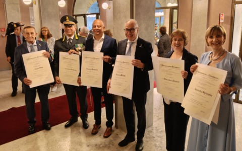 A Lecco la cerimonia del 2 Giugno tra pioggia, istituzioni e memoria della Repubblica