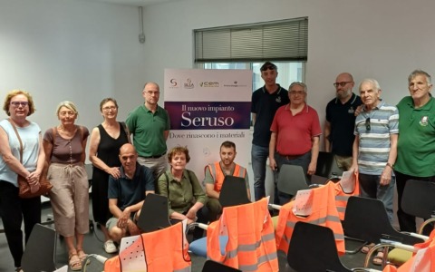 Volontari e Consulta di Lomagna in visita all’impianto Seruso