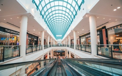 Saldi estivi: Oriocenter scalda i motori, a partire dai suoi negozi esclusivi