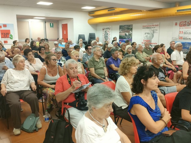 Il pubblico che ha partecipato alla serata