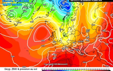 Domenica tra schiarite, nubi e temperature in calo