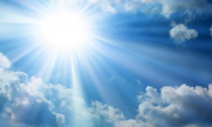 Caldo africano senza tregua su Lecco: notti tropicali e rischio temporali in serata