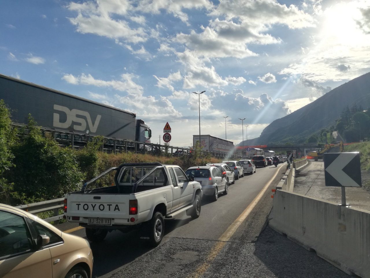 Traffico estivo: più controlli sulle strade, cantieri rimossi e soccorsi potenziati in vista di Ferragosto