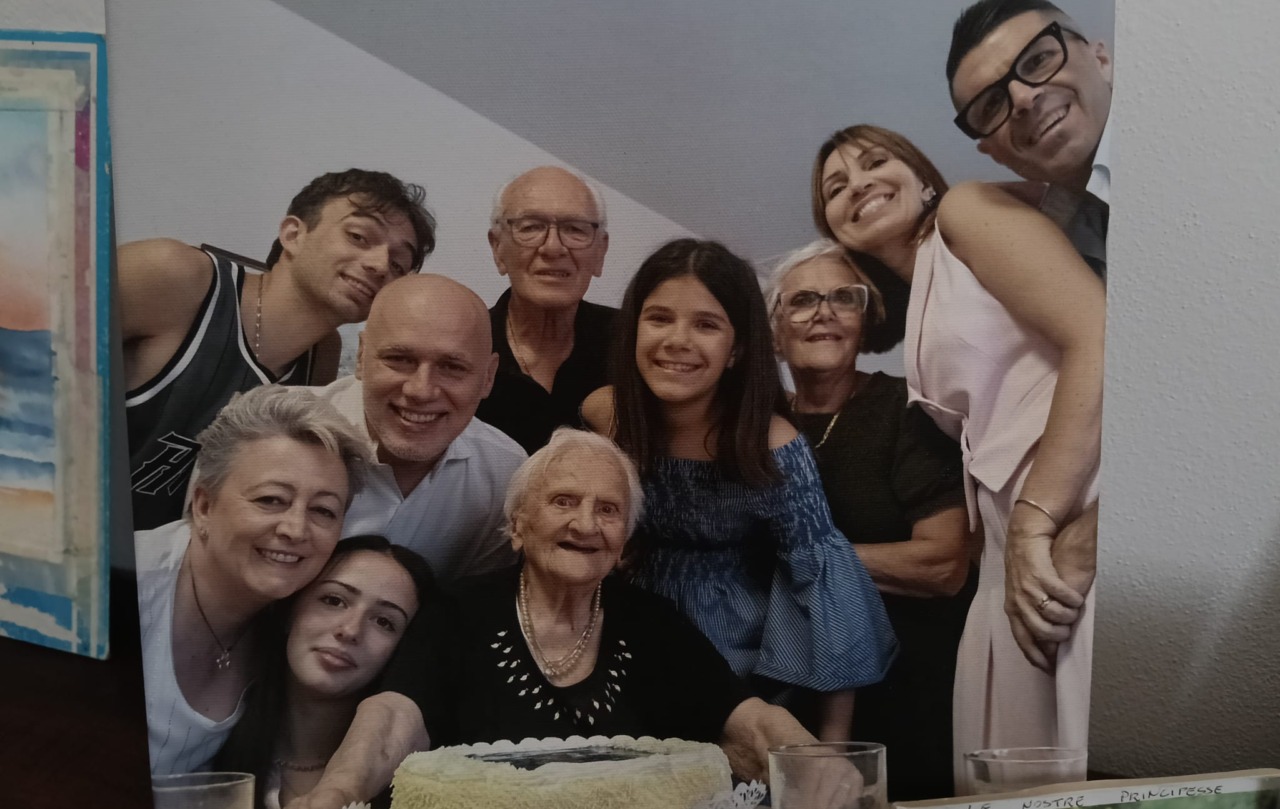 Nonna Mariuccia ha spento 101 candeline: “Par sta ben bisugna fà quel che se vor”