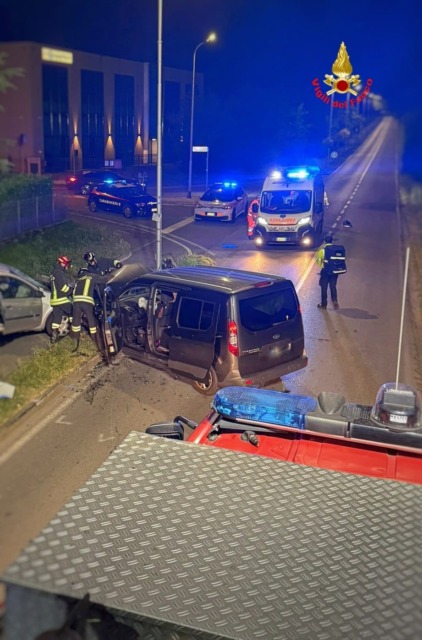Grave incidente nella notte, due feriti