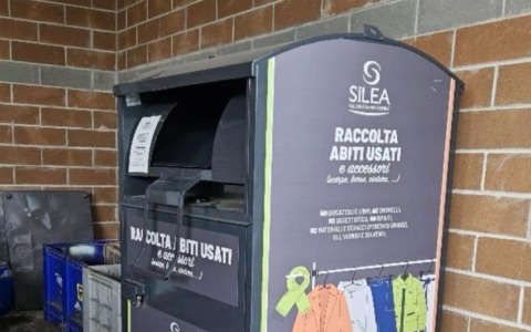Calco, attivato il servizio per la raccolta di indumenti usati alla piazzola ecologica