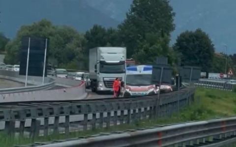 Ss36: incidente a Costa Masnaga, code in direzione Milano