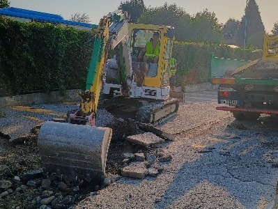 Merate, estate di cantieri: lavori in corso su strade, scuole, parcheggi e strutture comunali