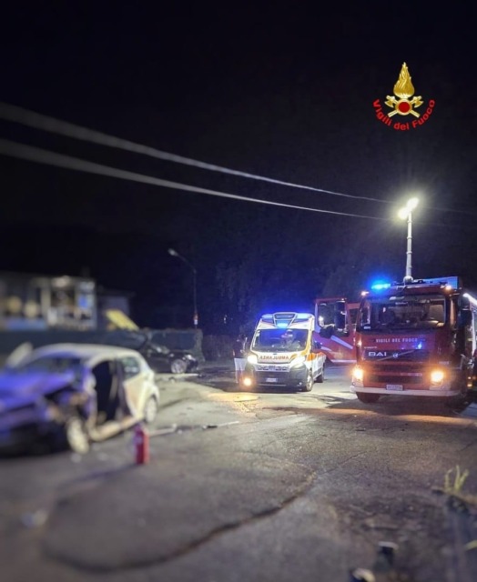 Incidenti nella notte: tre interventi per i Vigili del Fuoco