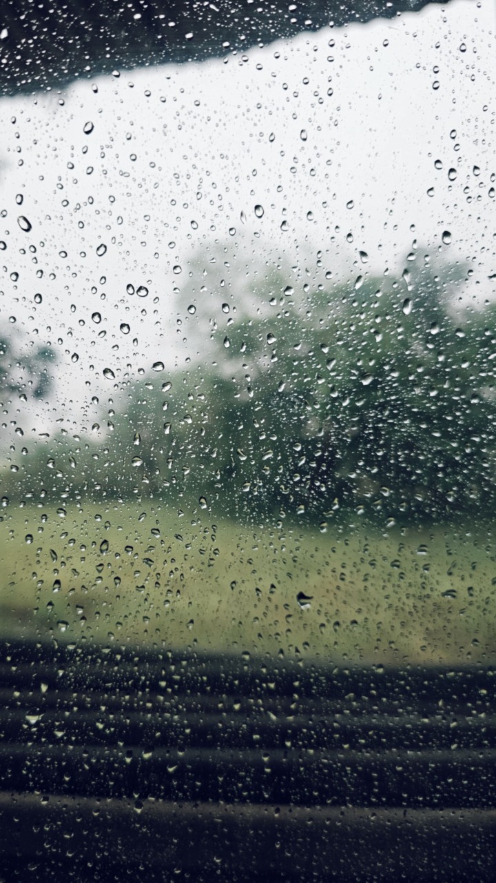 Condizioni meteo in peggioramento: ecco piogge e temporali