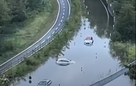 Maltempo nel Lecchese, auto sommerse a ridosso della SS36 FOTO e VIDEO