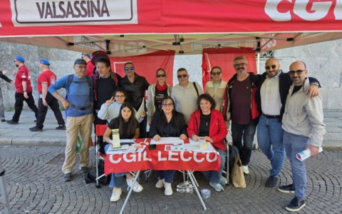 Sanità e appalti, la Cgil Lecco torna in piazza a Merate con una raccolta firme