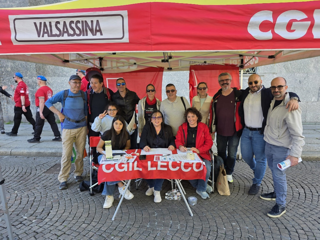 Sanità e appalti, la Cgil Lecco torna in piazza a Merate con una raccolta firme