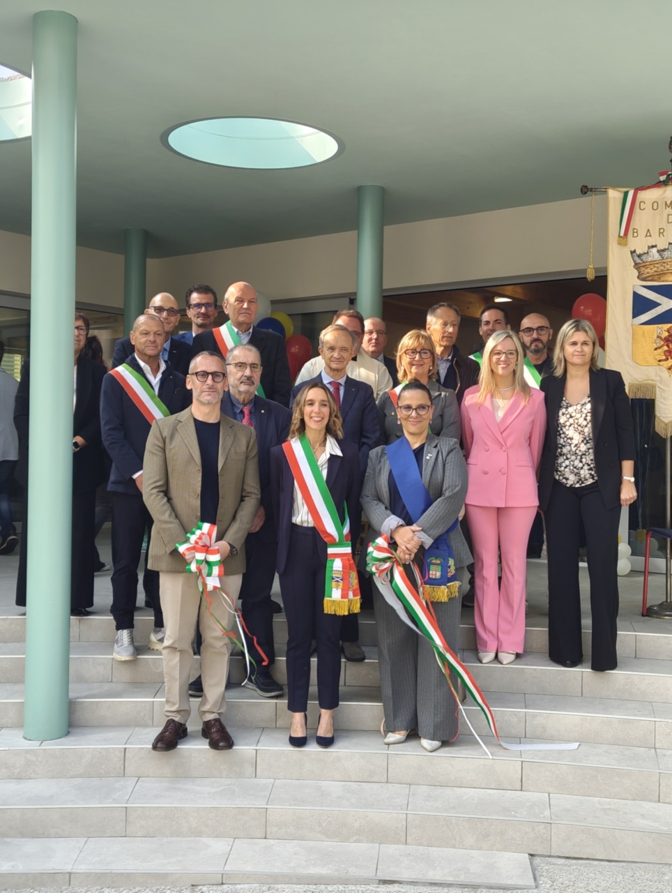 Dopo anni di cantiere, la scuola primaria di Barzago ha finalmente aperto le sue porte