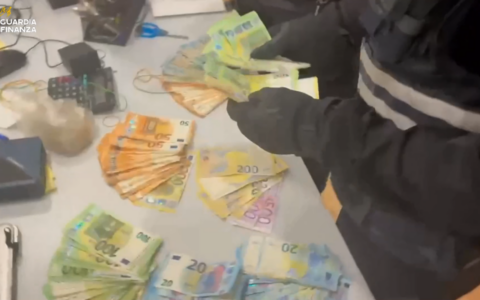 Scoperta di una banca clandestina: perquisizioni anche nel Lecchese