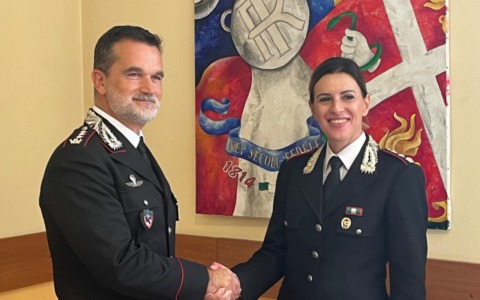 Al reparto operativo di Lecco i Carabinieri accolgono la prima donna al comando