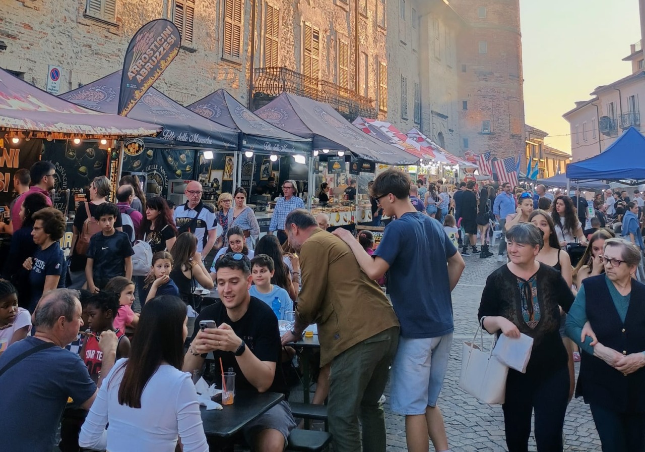 I sapori dello street food riempiono piazza Prinetti